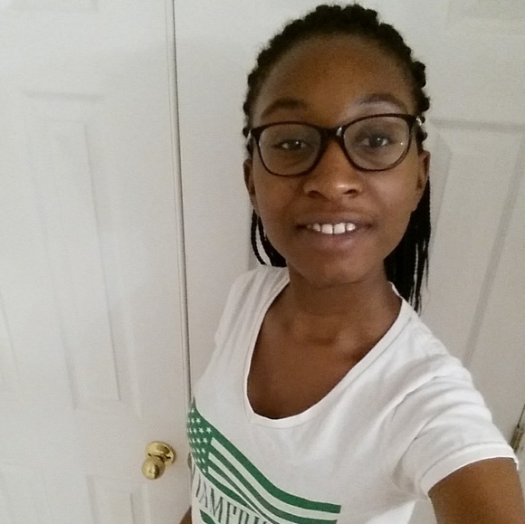 Meet your Posher, Alexandria - Picture 2 of 4